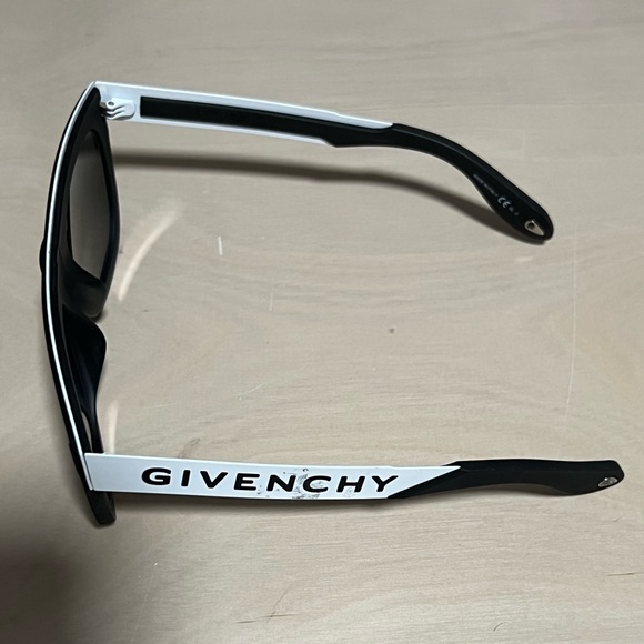 Givenchy Sunglasses - Picture 10 of 15